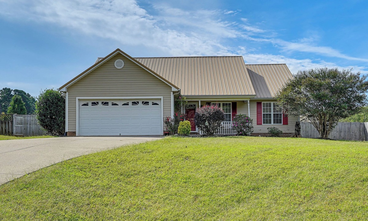 Lexington House | Wine & BBQ Trail Fun: Home w/Hot Tub in Lexington