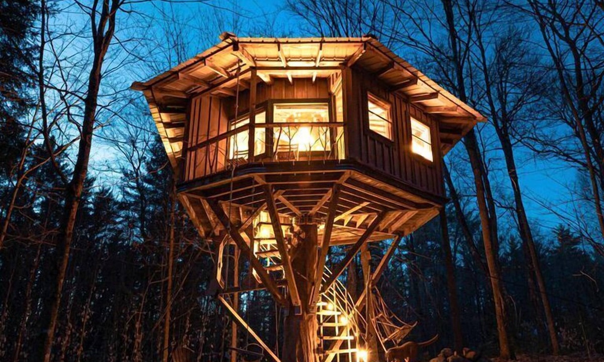 Meacham Cabin | Wonderful Tree House Perfect for a Glamping Getaway in the Adirondack Mountains, New York