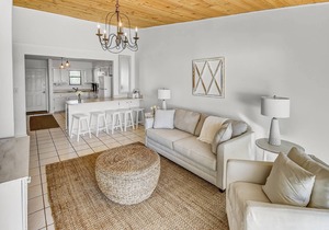 Beachfront 30A Condo! Stunning Views, Pool, 5min to Seaside, Sleeps 6, WiFi, Vacayzen Credit!