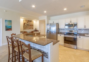 Legacy 202 - Newly Renovated Gulf Front Condo With Community Pool And 2 Bikes