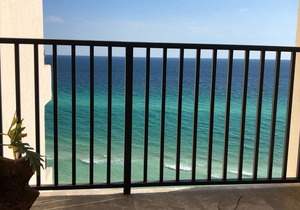 Luxurious Condo with Breathtaking Views of the Gulf!