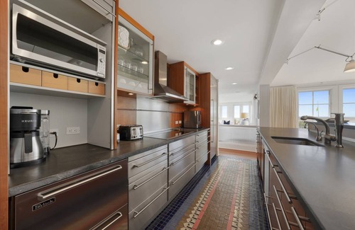 Seaside House | 255 m² House ∙ 3 bedrooms ∙ 8 guests