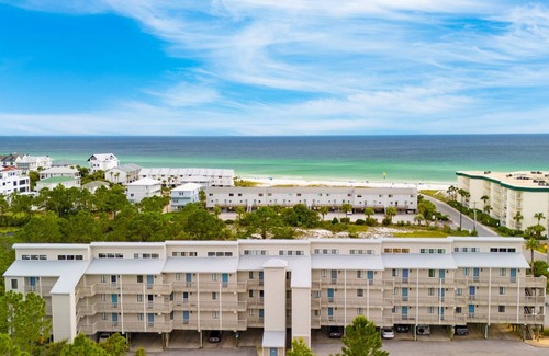 Seagrove Beach House | 93 m² House ∙ 2 bedrooms ∙ 9 guests