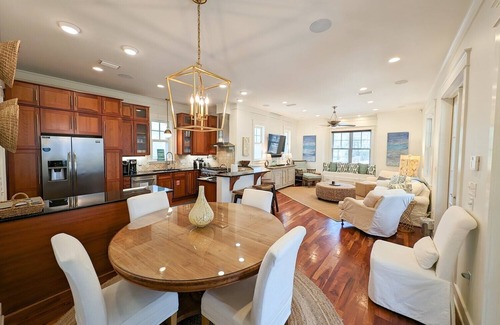 Seagrove Beach House | BeachComer, 3 King BRs, Private Heated Pool, Available October 15 -31!