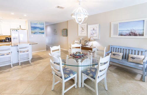 Seacrest Condo | Beautiful, large Gulf front Condo - PRIVATE BEACH - beach set up included