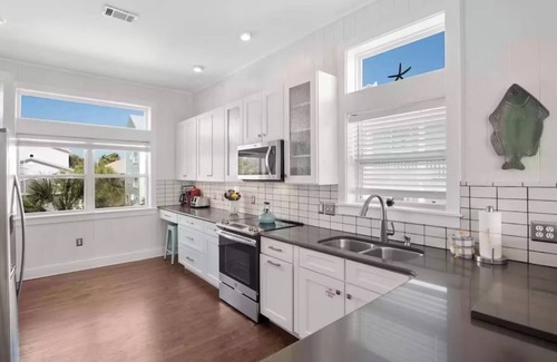 Grayton Beach House | 🦩Book Me Baby! The Sea Prize at Grayton Beach Is Yours🦩