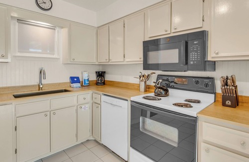 San Juan Condo | Dog Friendly Gulf-Front Condo in Seagrove Beach, Sleeps 6 + Free Tickets!