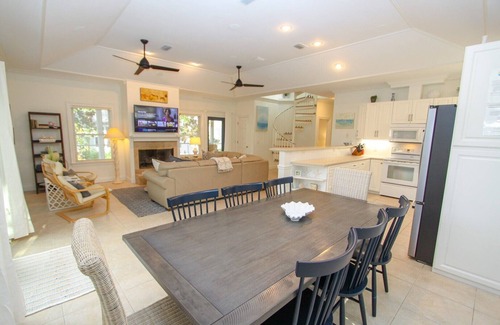 Seagrove Beach House | L'escapade, Private Heated Pool, Close to Beach, Available Oct 19-25!