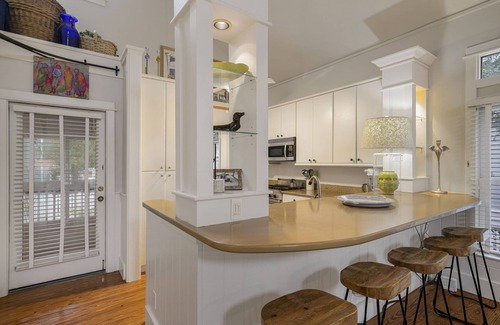 Seaside House | One Story, Steps To Seaside Ave & Ruskin Park In Seaside, + 2 Adult Bikes!