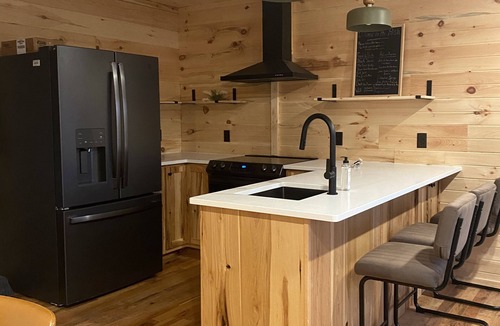 Amery Cabin | 1 Bdr Cabin duplex unit on Apple River. Kayaks, SUPs & Sauna. Pet friendly!
