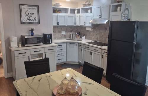 Northgate House | 1-bedroom 1 bath guest house in Sacramento