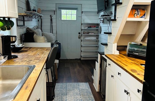 Mt Lookout Cabin | 1-bedroom cabin located at The Market & Drinkery. 11 miles North from NRG bridge