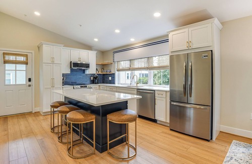 Annapolis House | 1 Block to USNA Stadium: Modern Annapolis Home!