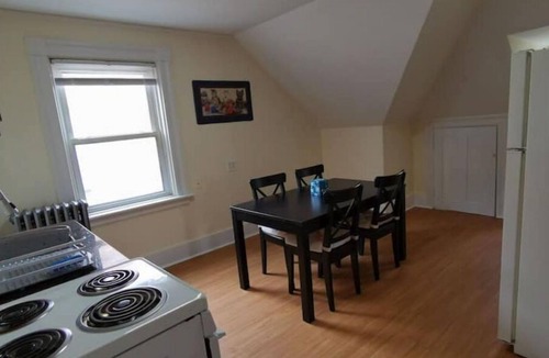 Worcester Apartment | 1 BR Apt walk to MCPHS, WPI, St Vincent Hospital