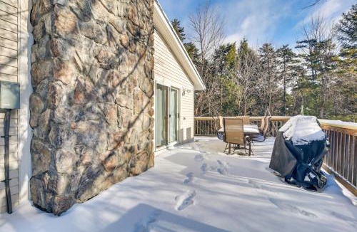 Waitsfield House | 1 Mi to Sugarbush Resort: Dog-Friendly Home!