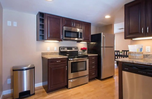 Watertown Apartment | 10 mins to Boston, 2 Bedroom, 2 Bathroom, Kitchen, 1,300 SF Private Living Space