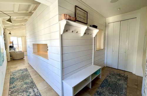 Seaside Condo | 166 m² Condo ∙ 2 bedrooms ∙ 6 guests