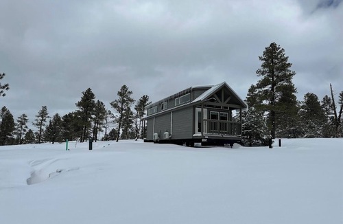 Williams Ski Chalet | 1A Cozy chalet with 1 bedroom and WiFi, with mountain view in Williams