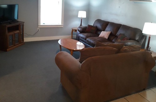Maysville Apartment | 1A Historic Downtown Maysville,KY