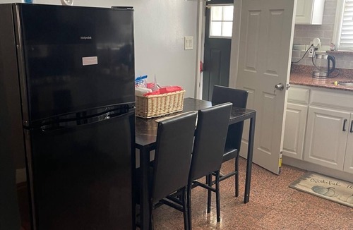 Alden Manor House | 1st floor 2 bedroom house with AC in Elmont NY walking distance to the UBS ARENA