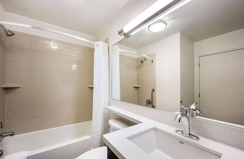 Warrenville Hotel | 2 Convenient Suites with Private Kitchens! Pets Allowed! Near Centennial Beach!