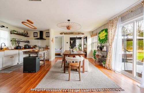 Hudson House | 2 Fun Homes