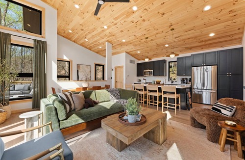 Wardensville Cabin | 2 Living Areas, Hot Tub, Fire Pits, Deck & More