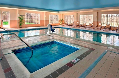 Great Barrington Hotel | 2-Star Hotel ∙ Fairfield Inn & Suites by Marriott Great Barrington Lenox/Berkshires