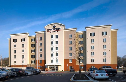 Yorkshire Hotel | 2-Star Hotel ∙ Candlewood Suites - Newark South - University Area, an IHG Hotel