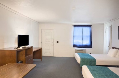 Spencer Hotel | 2 Units | Adventure-Ready Stay Minutes from Fall Creek Falls State Park