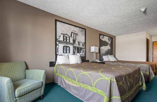 El Paso Hotel | 2 Units | El Paso Modern Stay | Clean Comfort & Easy Access to Bloomington