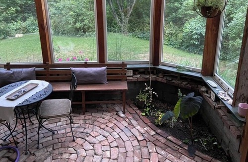Bethel House | 200 Year Old Vermont farmhouse. Private location. Close to skiing.