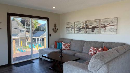 Lake City House | 3 Bedroom Condo with Lake Pepin views with access to shared outdoor pool