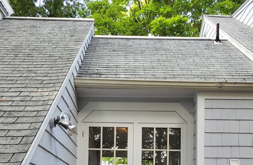 Warwick House | 3 Bedroom Family Home Near East Greenwich RI