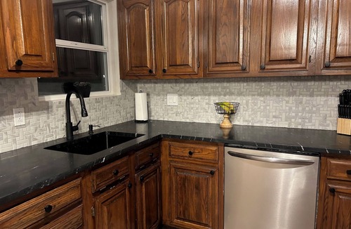 Independence House | 3-bedroom house in peaceful Independence. Enjoy your stay