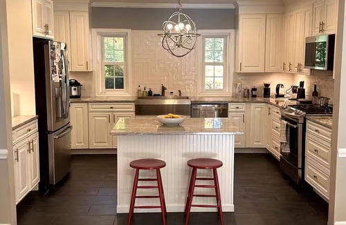 Garrison House | 3-bedroom house in wonderful Owings Mills with AC