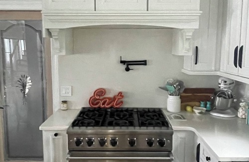 Atlantic Beach House | 3-bedroom house in charming Atlantic Beach on Private Beach Block.