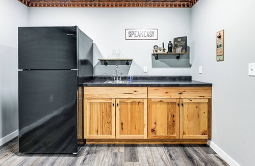 Rome Cottage | 3 Mi to Sand Valley: Golf Retreat By the Beach!
