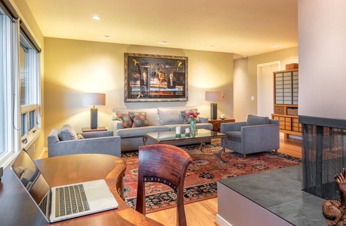 Portland House | 3 Week Autumn Minimum: 2+ bedroom, 2.5 bath, 2,536 sq ft home close to downtown