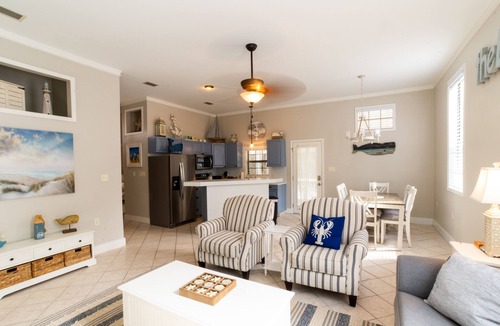 Seagrove Beach House | 30A DEEDED BCH ACCESS Sugar white sand.Seaside shops, Fenced yrd, private, bikes