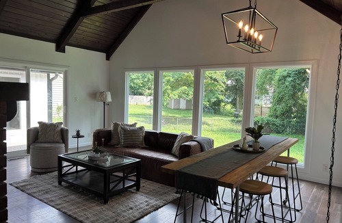 Pittsburg House | 3Bedroom and Loft Countryside Dr Home Minutes from Pitt State and Local Eateries