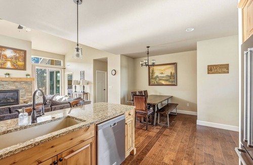 Redmond House | 3BR Resort Home at Eagle Crest - Bikes for All Ages, Golf, Sleeps 8