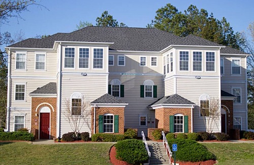 Berkeley Condo | 4 BDRM SLEEPS 12* 2 LIVING RMS, 2 KITCHENS, 4 BATHRMS, INDOOR/OUTDOOR POOLS, SPA