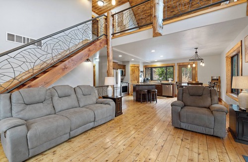 Deadwood Cabin | 4 BR Rustic home with Log Accents and fire pit on very convenient location