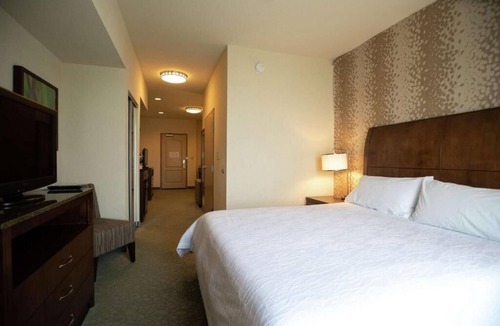 Covington Hotel | 4 Units | Pool & Dining | Near Covington Business District