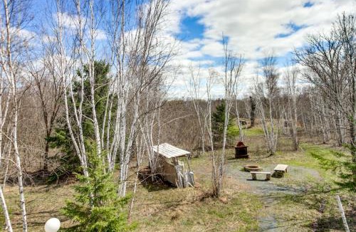 Brook Park House | 40-Acre Brook Park Retreat Near Lakes & Fishing!