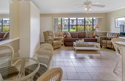 Seagrove Beach Apartment | 47 m² Apartment ∙ 4 guests