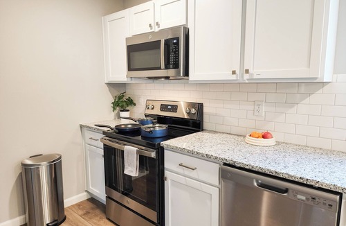 Marshall House | 4BR/2.5BA Newly Built Luxury, Close to The Down Town