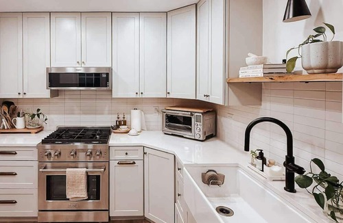 West Springfield Condo | 4BR/4BA near Ft Belvoir/DC/Metro/VRE/GMU/Golf/Mall