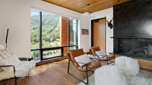Stowe Area House | 4F One Spruce Peak Stowe Mountain Resort Ski in Ski Out 4 bed Sleeps 10